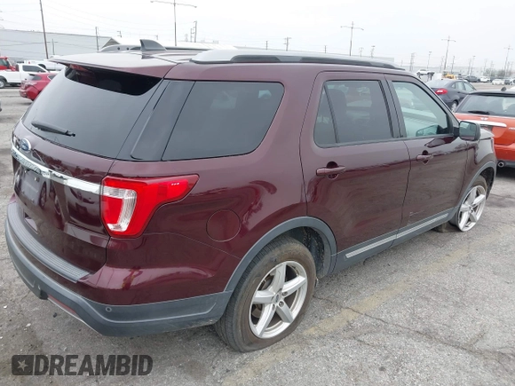 2019 Ford Explorer XLT with VIN 1FM5K7D86KGA52005, listed as a IAAI auction lot 42039161 with 72,553 mi miles and . Bid and sale history available at DreamBid. Image 4.