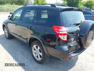 2010 Toyota RAV4 Limited с VIN JTMDF4DV2A5025032, выставлен на аукционе IAAI как лот 42672176 с пробегом 170 739 миль миль и . История ставок и продаж доступна на DreamBid. Изображение 3.