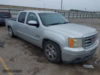 2011 GMC Sierra 1500 SLE with VIN 3GTP1VE03BG167260, listed as a IAAI auction lot 41421749 with 207,341 mi miles. Bid and sale history available at carsss.com. Image 1.