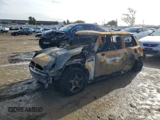 2006 MINI Hardtop z VIN WMWRC33556TJ75968, wystawiony jako Copart lot #85909104 z przebiegiem Nie podano mil oraz Nie do naprawy • Non repairable. Historia ofert i sprzedaży dostępna na DreamBid. Obrazek 1.