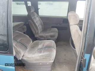 1992 Dodge Grand Caravan z VIN 1B4GH54R6NX218758, wystawiony jako IAAI lot #42362782 z przebiegiem 172 142 mil mil oraz . Historia ofert i sprzedaży dostępna na DreamBid. Obrazek 8.