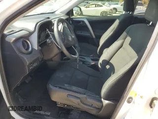 2017 Toyota RAV4 LE z VIN 2T3BFREV5HW539530, wystawiony jako Copart lot #63532715 z przebiegiem 86 515 mil mil oraz Szkoda całkowita • Salvage title. Historia ofert i sprzedaży dostępna na DreamBid. Obrazek 7.