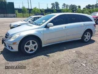 2009 Mercedes-Benz R 3.0L with VIN 4JGCB25E69A095867, listed as a IAAI auction lot 42422686 with Not provided miles and . Bid and sale history available at DreamBid. Image 2.
