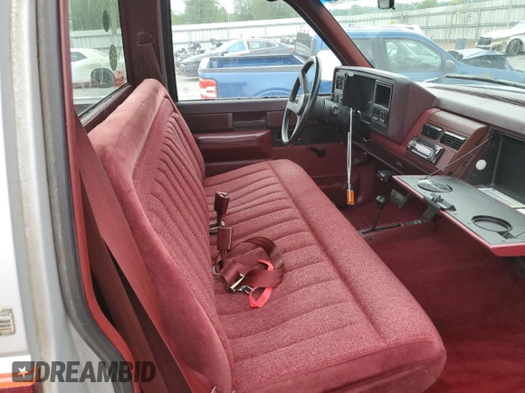 1988 Chevrolet Silverado 1500 with VIN 1GCDK14K8JE191314, listed as a Copart auction lot 57048225 with 134,298 mi miles and Clean Title. Bid and sale history available at DreamBid. Image 10.