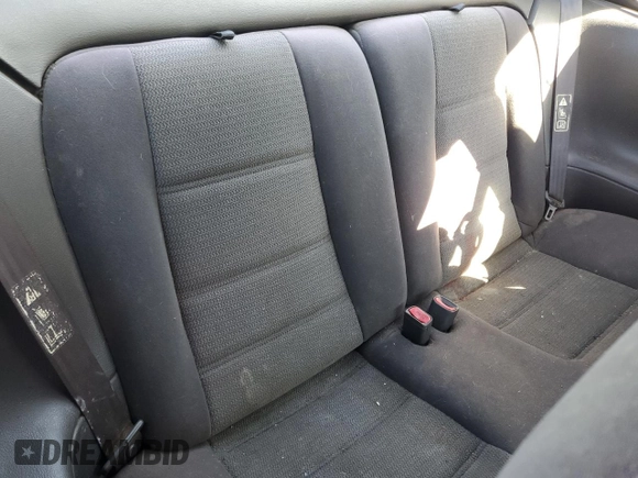 2001 Ford Mustang Standard с VIN 1FAFP40411F176303, выставлен на аукционе Copart как лот 47479995 с пробегом Не указан миль и Списание • Salvage title. История ставок и продаж доступна на DreamBid. Изображение 10.