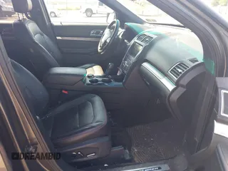 2016 Ford Explorer Sport z VIN 1FM5K8GT4GGA81919, wystawiony jako IAAI lot #42411388 z przebiegiem 110 354 mil mil oraz . Historia ofert i sprzedaży dostępna na DreamBid. Obrazek 5.