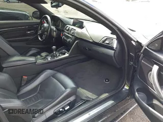 2016 BMW M4 z VIN WBS3R9C50GK337094, wystawiony jako IAAI lot #42167108 z przebiegiem 70 085 mil mil oraz . Historia ofert i sprzedaży dostępna na DreamBid. Obrazek 5.