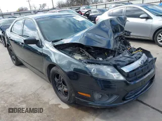 2010 Ford Fusion SE with VIN 3FAHP0HG5AR384834, listed as a IAAI auction lot 41533295 with 124,356 mi miles. Bid and sale history available at carsss.com. Image 1.