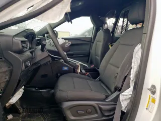 2023 Ford Police Interceptor Utility z VIN 1FM5K8AB3PGB37879, wystawiony jako Copart lot #57161555 z przebiegiem Nie podano mil oraz Szkoda całkowita • Salvage title. Historia ofert i sprzedaży dostępna na DreamBid. Obrazek 7.