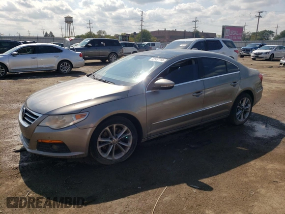 2010 Volkswagen CC Luxury z VIN WVWHL7AN0AE520751, wystawiony jako Copart lot #72500714 z przebiegiem 162 243 mil mil oraz Szkoda całkowita • Salvage title. Historia ofert i sprzedaży dostępna na DreamBid. Obrazek 1.