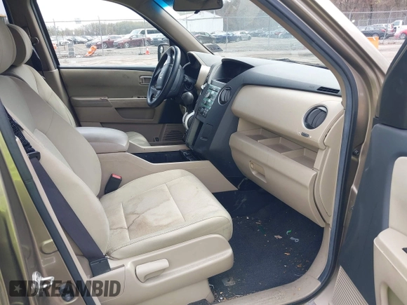 2011 Honda Pilot LX z VIN 5FNYF4H21BB103169, wystawiony jako IAAI lot #41957506 z przebiegiem 124 150 mil mil oraz . Historia ofert i sprzedaży dostępna na DreamBid. Obrazek 5.