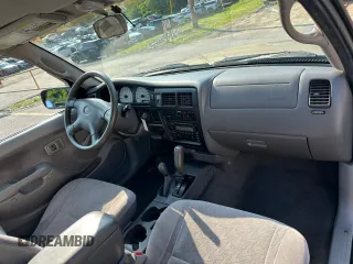 2002 Toyota Tacoma z VIN 5TEPM62N42Z897969, wystawiony jako Copart lot #60794585 z przebiegiem 138 463 mil mil oraz Czysty tytuł • Clean title. Historia ofert i sprzedaży dostępna na DreamBid. Obrazek 7.