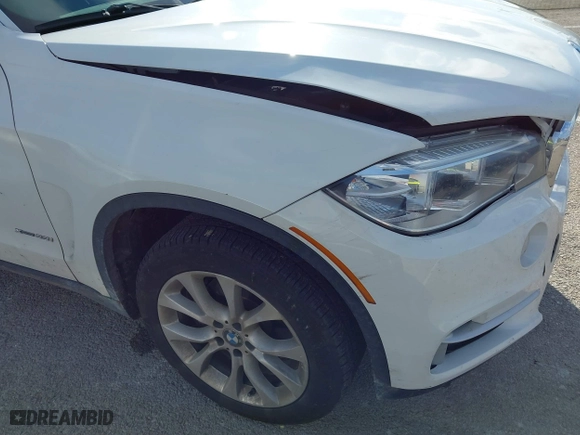 2016 BMW X5 xDrive35i with VIN 5UXKR0C52G0P29633, listed as a IAAI auction lot 41057391 with 176,697 mi miles. Bid and sale history available at carsss.com. Image 18.