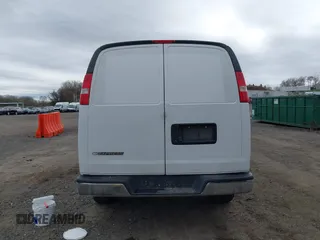 2018 Chevrolet Express Cargo with VIN 1GCWGAFPXJ1290498, listed as a IAAI auction lot 42047738 with 61,466 mi miles and . Bid and sale history available at DreamBid. Image 16.