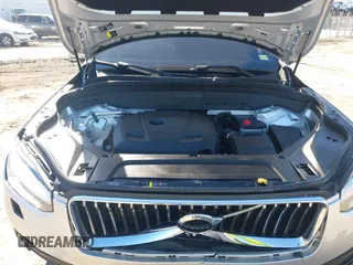2022 Volvo XC90 Momentum with VIN YV4102PK4N1831166, listed as a IAAI auction lot 41445537 with 77,714 mi miles. Bid and sale history available at carsss.com. Image 10.