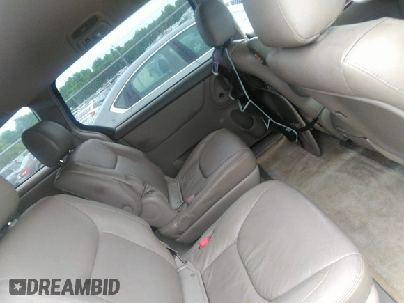 2005 Toyota Sienna XLE z VIN 5TDZA22C15S300142, wystawiony jako IAAI lot #42377092 z przebiegiem 255 272 mil mil oraz . Historia ofert i sprzedaży dostępna na DreamBid. Obrazek 8.