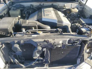 2006 Toyota Land Cruiser with VIN JTEHT05J162082776, listed as a Copart auction lot 46653985 with 203,155 mi miles and Salvage Title. Bid and sale history available at carsss.com. Image 12.