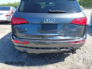 2017 Audi Q5 Premium Plus z VIN WA1L2AFPXHA058456, wystawiony jako IAAI lot #42061778 z przebiegiem 145 544 mil mil oraz . Historia ofert i sprzedaży dostępna na DreamBid. Obrazek 6.