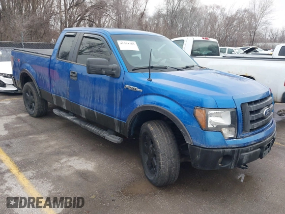2010 Ford F-150 XL with VIN 1FTEX1EW6AFA32177, listed as a IAAI auction lot 41524783 with 186,145 mi miles. Bid and sale history available at carsss.com. Image 1.