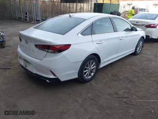 2018 Hyundai Sonata SE with VIN 5NPE24AF3JH674366, listed as a IAAI auction lot 40741250 with 79,596 mi miles. Bid and sale history available at carsss.com. Image 4.