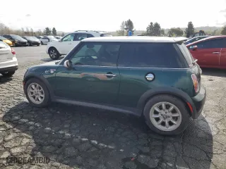 2004 MINI Cooper Hardtop S with VIN WMWRE33474TD83089, listed as a Copart auction lot 50933945 with 165,735 mi miles and Clean Title. Bid and sale history available at carsss.com. Image 2.