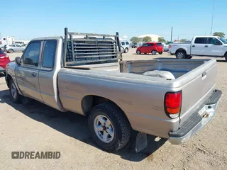 1996 Mazda B-Series Truck SE z VIN 4F4CR16U1TTM09587, wystawiony jako IAAI lot #42232994 z przebiegiem 22 310 mil mil oraz . Historia ofert i sprzedaży dostępna na DreamBid. Obrazek 3.