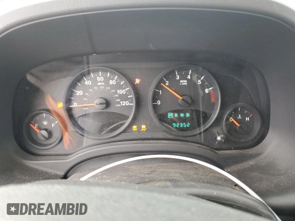 2009 Jeep Patriot Sport z VIN 1J4FT28A39D154793, wystawiony jako Copart lot #89262055 z przebiegiem 92 352 mil mil oraz Szkoda całkowita • Salvage title. Historia ofert i sprzedaży dostępna na DreamBid. Obrazek 9.