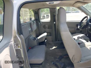 2006 GMC Canyon z VIN 1GTCS198368140172, wystawiony jako IAAI lot #42156487 z przebiegiem 136 276 mil mil oraz . Historia ofert i sprzedaży dostępna na DreamBid. Obrazek 8.
