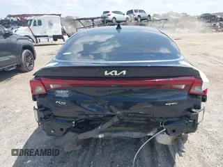 2022 Kia K5 GT-Line z VIN 5XXG64J29NG164454, wystawiony jako IAAI lot #42102282 z przebiegiem 43 367 mil mil oraz . Historia ofert i sprzedaży dostępna na DreamBid. Obrazek 17.