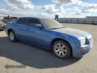 2007 Chrysler 300 Signature with VIN 2C3KA53G17H846188, listed as a Copart auction lot 78549034 with 121,198 mi miles and Clean Title. Bid and sale history available at carsss.com. Image 4.