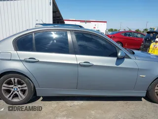 2008 BMW 3 Series 328i с VIN WBAVA375X8NL44470, выставлен на аукционе IAAI как лот 42677310 с пробегом 184 171 миль миль и . История ставок и продаж доступна на DreamBid. Изображение 14.