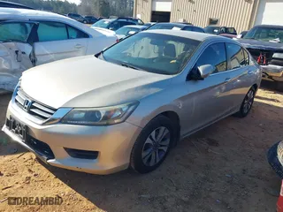 2013 Honda Accord Sdn LX with VIN 1HGCR2F39DA239757, listed as a IAAI auction lot 41420258 with 371,089 mi miles. Bid and sale history available at carsss.com. Image 17.