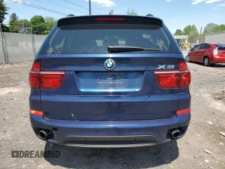 2013 BMW X5 xDrive35i z VIN 5UXZV4C58D0E02928, wystawiony jako Copart lot #58562655 z przebiegiem 85 037 mil mil oraz Szkoda całkowita • Salvage title. Historia ofert i sprzedaży dostępna na DreamBid. Obrazek 6.