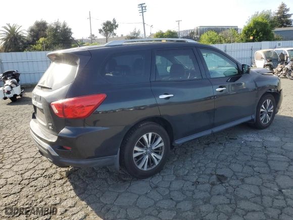 2017 Nissan Pathfinder SL with VIN 5N1DR2MM2HC913431, listed as a Copart auction lot 50465095 with NaN miles and Salvage Title. Bid and sale history available at carsss.com. Image 3.