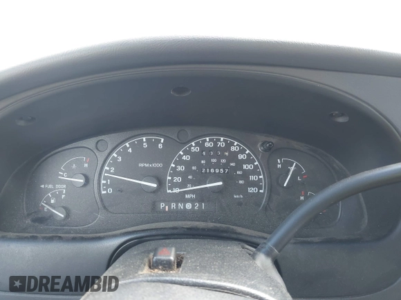 2001 Ford Ranger XL Fleet with VIN 1FTZR15E61TA83280, listed as a IAAI auction lot 42050223 with 216,957 mi miles. Bid and sale history available at carsss.com. Image 7.