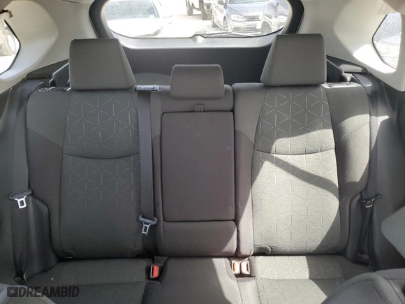 2022 Toyota RAV4 XLE with VIN 2T3W1RFV2NW205353, listed as a Copart auction lot 47679865 with 56,526 mi miles and Salvage Title. Bid and sale history available at carsss.com. Image 10.