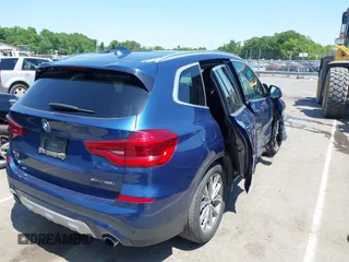 2019 BMW X3 xDrive30i z VIN 5UXTR9C59KLR05142, wystawiony jako IAAI lot #42223866 z przebiegiem 44 534 mil mil oraz . Historia ofert i sprzedaży dostępna na DreamBid. Obrazek 4.