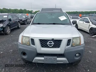 2010 Nissan Xterra S z VIN 5N1AN0NW5AC514800, wystawiony jako IAAI lot #42275230 z przebiegiem 78 900 mil mil oraz . Historia ofert i sprzedaży dostępna na DreamBid. Obrazek 12.