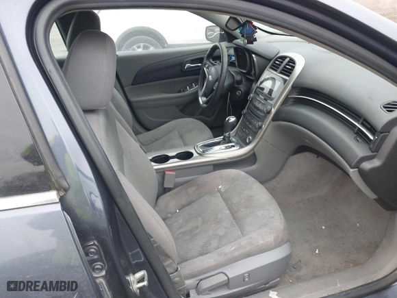 2013 Chevrolet Malibu LS with VIN 1G11B5SA5DF156385, listed as a IAAI auction lot 41131950 with 194,955 mi miles. Bid and sale history available at carsss.com. Image 5.