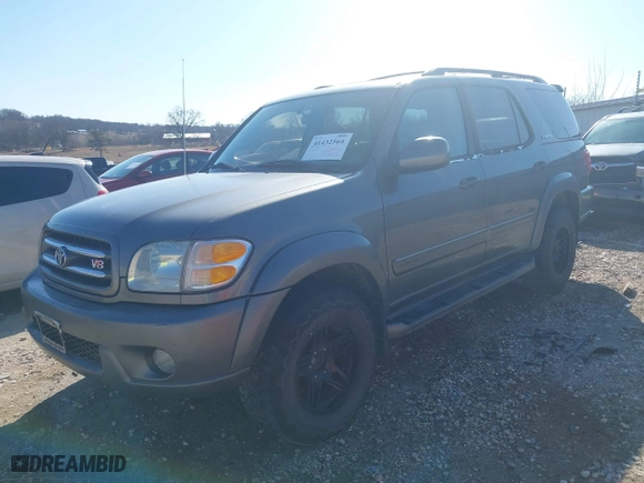 2004 Toyota Sequoia Limited with VIN 5TDZT38A84S214590, listed as a IAAI auction lot 41432564 with 292,899 mi miles. Bid and sale history available at carsss.com. Image 18.