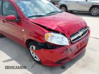 2007 Chevrolet Aveo LS z VIN KL1TD56617B132166, wystawiony jako IAAI lot #42156146 z przebiegiem 190 769 mil mil oraz . Historia ofert i sprzedaży dostępna na DreamBid. Obrazek 6.