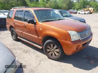 2004 Mercury Mountaineer Convenience with VIN 4M2DU66WX4ZJ03054, listed as a IAAI auction lot 42041152 with 280,326 mi miles. Bid and sale history available at carsss.com. Image 1.