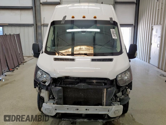 2023 Ford Transit Passenger XL with VIN 1FBVU4XG3PKA88775, listed as a Copart auction lot 59791925 with 107,252 mi miles and Clean title. Bid and sale history available at DreamBid. Image 5.