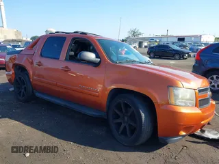 2007 Chevrolet Avalanche 1LT with VIN 3GNFK12367G171446, listed as a IAAI auction lot 42548769 with 103,997 mi miles and . Bid and sale history available at DreamBid. Image 1.