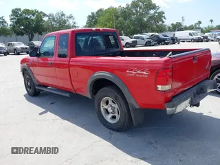 2000 Ford Ranger XLT with VIN 1FTZR15X0YPB39850, listed as a IAAI auction lot 42191165 with 170,881 mi miles and . Bid and sale history available at carsss.com. Image 3.