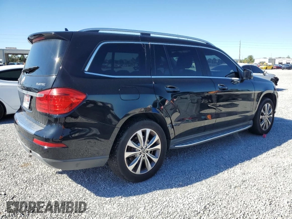 2013 Mercedes-Benz GL with VIN 4JGDF2EEXDA155988, listed as a Copart auction lot 82032914 with 144,795 mi miles and Clean Title. Bid and sale history available at carsss.com. Image 3.