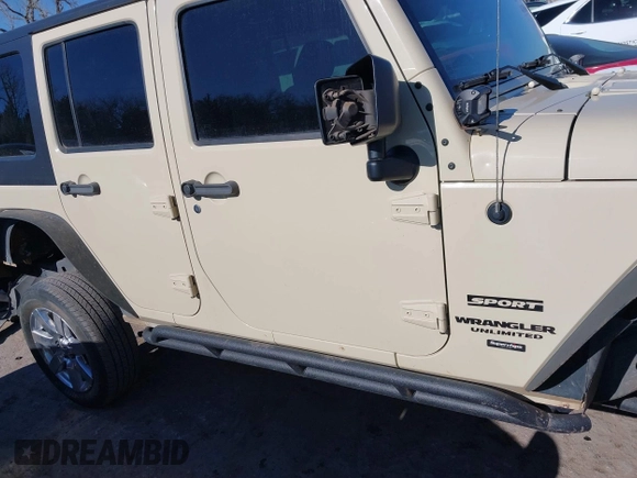 2012 Jeep Wrangler Unlimited Sport z VIN 1C4BJWDG8CL102486, wystawiony jako IAAI lot #41386649 z przebiegiem 156 993 mil mil oraz . Historia ofert i sprzedaży dostępna na DreamBid. Obrazek 13.