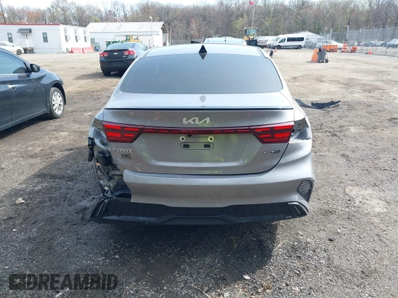 2023 Kia Forte GT-Line z VIN 3KPF54AD6PE684798, wystawiony jako IAAI lot #41921089 z przebiegiem 24 670 mil mil oraz . Historia ofert i sprzedaży dostępna na DreamBid. Obrazek 16.