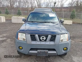 2006 Nissan Xterra S z VIN 5N1AN08W66C523959, wystawiony jako IAAI lot #41909215 z przebiegiem 202 230 mil mil oraz . Historia ofert i sprzedaży dostępna na DreamBid. Obrazek 6.