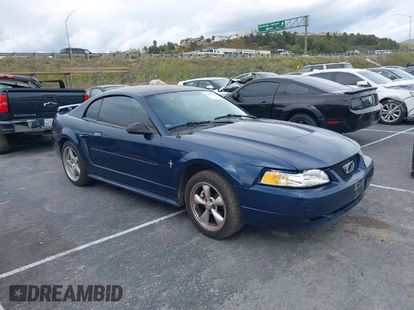 2003 Ford Mustang Standard with VIN 1FAFP40463F447312, listed as a IAAI auction lot 39814508 with 227,025 mi miles. Bid and sale history available at carsss.com. Image 1.